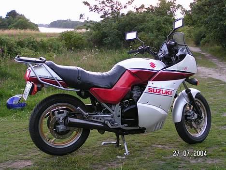 Suzuki GSX 750 EF billede 2