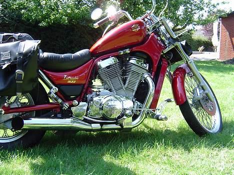 Suzuki VS 800 Intruder billede 4