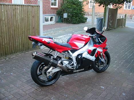 Yamaha YZF-R1 **Solgt** billede 6