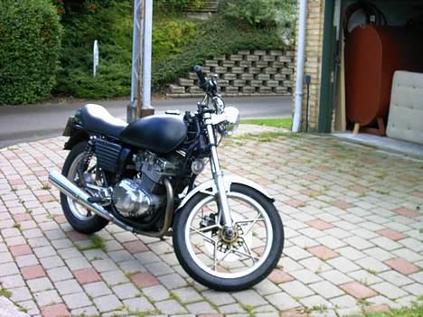 Suzuki gs 400 billede 2
