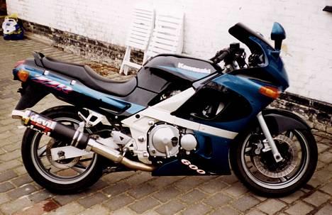 Kawasaki ZX12R - Mc nummer 2 zzr-600 årg 94. En rigtig god mc, som kan det hele. billede 8