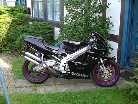 Suzuki RGV  billede 2