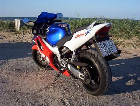 Honda CBR 600 F4 (Hjørring) billede 7