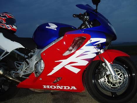 Honda CBR 600 F4 (Hjørring) billede 10