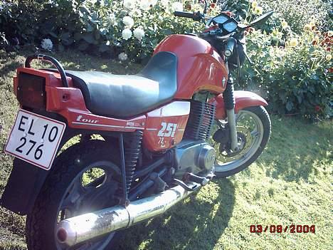 MZ 251 (SOLGT) billede 4