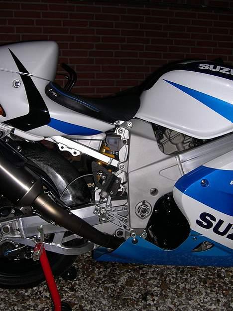 Suzuki TL 1000 R  - Fuldt justerbare fodhvilere... billede 3