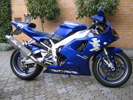 Yamaha yzf r1 billede 9