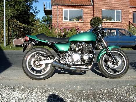 Kawasaki Z 650 B1 (solgt) - Fra højre side. billede 7