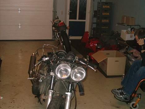 Suzuki GSX R 400 R billede 6