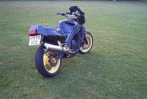 Yamaha fzr 1000 billede 1