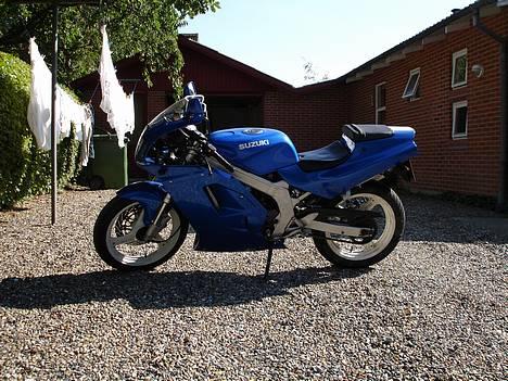 Suzuki RG 125 billede 10