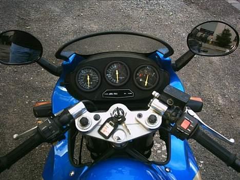 Suzuki GSX 600 F billede 4