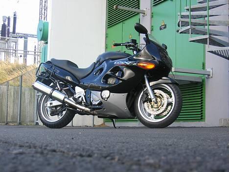 Suzuki GSX 750 F [SOLGT] - Nyt billede 02-08-2005 billede 9