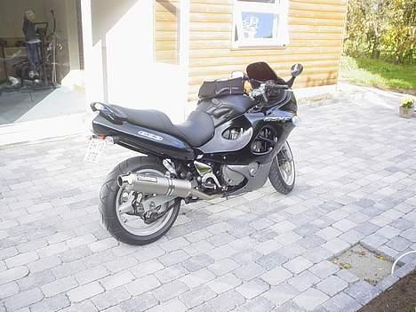 Suzuki gsx 600 F billede 4