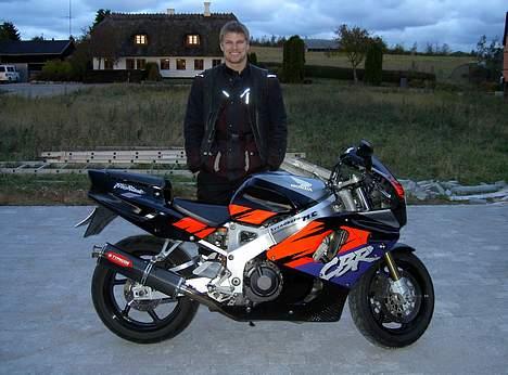Honda CBR900RR Fireblade - Den stolte ejer plus Bike! billede 1