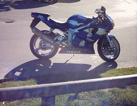 Yamaha R6 billede 5