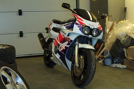 Honda CBR 400 rr fireblade billede 4