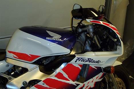 Honda CBR 400 rr fireblade billede 5