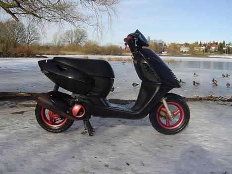 Suzuki Bandit 1200 - Min søns scooter .... Dejligt at far og søn har samme farve tema ;-) billede 6
