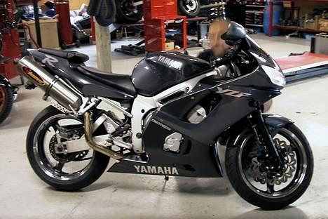 Yamaha YZF R6 billede 1