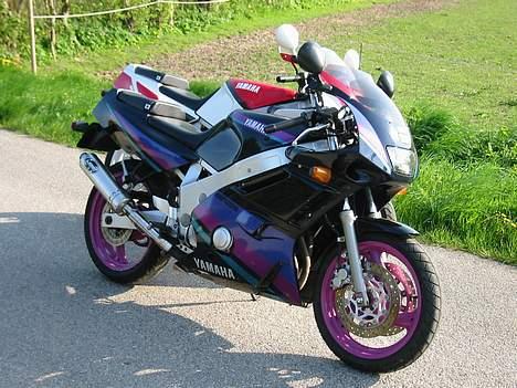 Yamaha FZR600 **solgt** billede 2