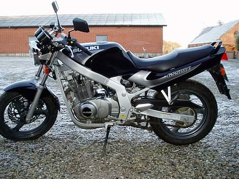 Suzuki GS 500E "SOLGT" billede 3
