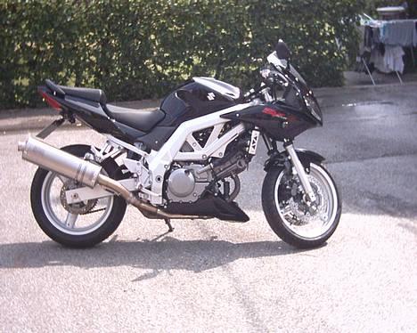 Suzuki sv650s SOLGT billede 1