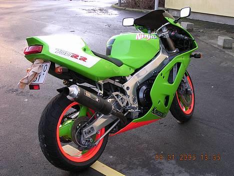 Kawasaki ZXR750R (M) **solgt** billede 4