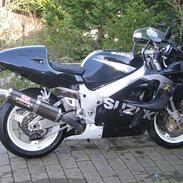 Suzuki Gsxr 750{Solgt}