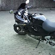 Suzuki GSX750FK6