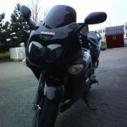 Suzuki GSX750FK6