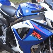 Suzuki GSX R 750 K7