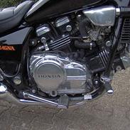 Honda VF 700 C Magna