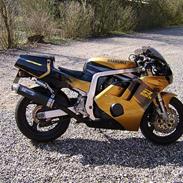 Suzuki Gsx-r 400 (Solgt)