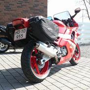 Honda CBR600F2