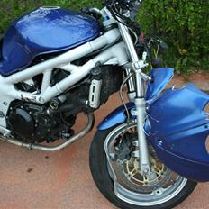 Suzuki SV 650 N **totalskadet***
