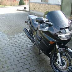 Honda CBR 1000F SC24 solgt