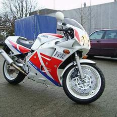 Yamaha FZR 1000 Exup