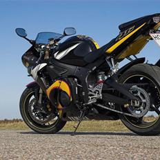 Yamaha YZF-R46