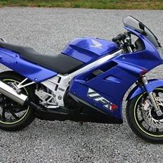 Honda VFR 750