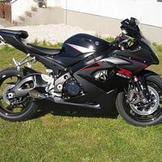 Suzuki GSXR-1000 *SOLGT*