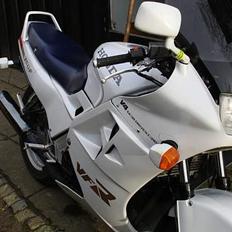 Honda VFR 750 F - SOLGT -