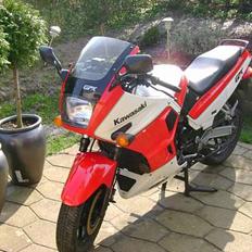 Kawasaki GPX 750 R