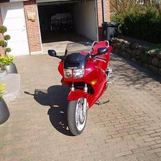 Honda Vfr 750