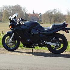 Suzuki GSX 600F