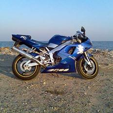 Yamaha R1