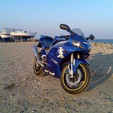 Yamaha R1