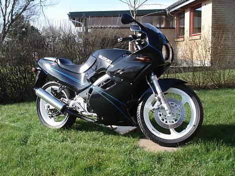 Suzuki GSX-R 250 - Første pudsedag :) Marts 07 billede 10