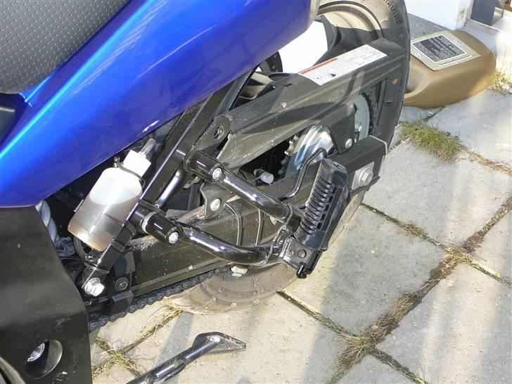 Suzuki dl 650 v-strom (SOLGT) - Loobman kædesmører. Er dog pillet af igen nu. billede 6