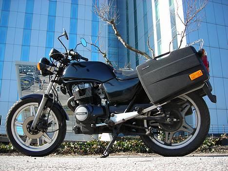 Honda CB400N - Hilton Copenhagen billede 1